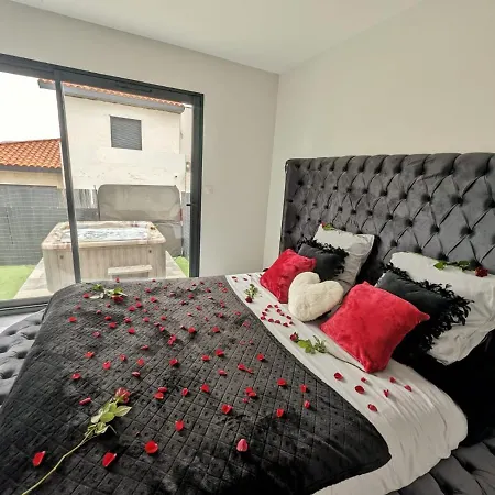 Le Petit Dubai Villa