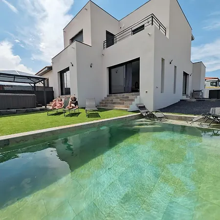 Villa Le Petit Dubai *