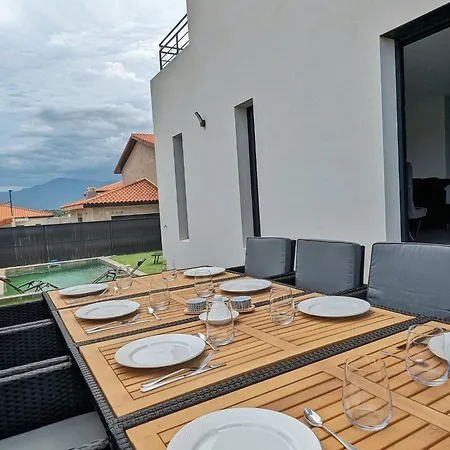 Le Petit Dubai Villa *