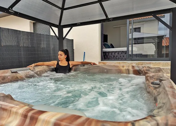 Le Petit Dubai Saint-Jean-Lasseille