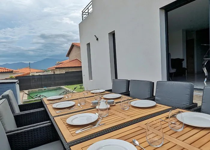 Le Petit Dubai Villa *